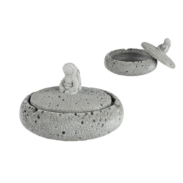 Aschenbecher Astronaut aus Zement mit Deckel